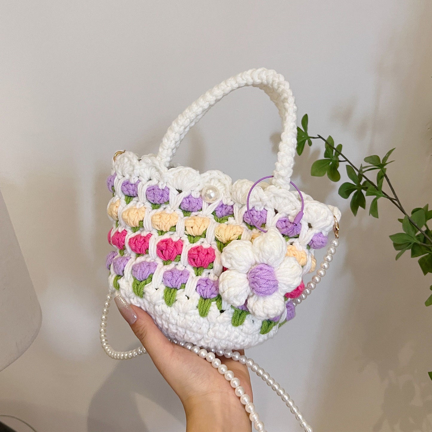 Tulip Handbag – Finished Crochet Bag with Pearl Crossbody Chain