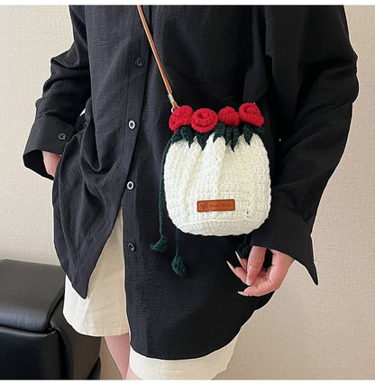 Handmade Rose Crochet Bucket Bag – Small Yarn Crossbody Purse